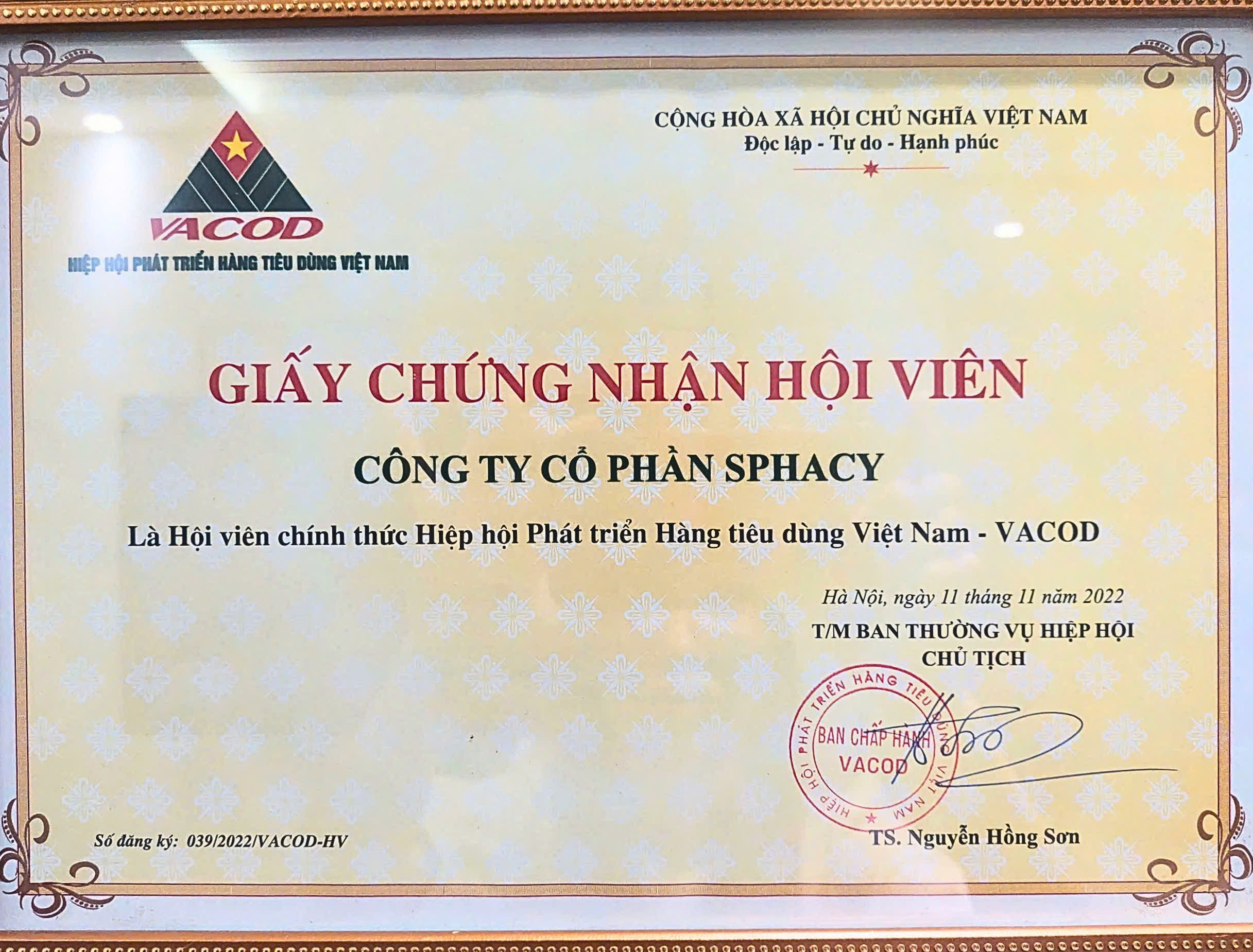 Membership Certificate of the Vietnam Association of Corporate Directors (VACOD)